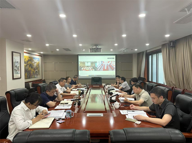 集團公司召開舊院黑雞產業(yè)發(fā)展專題會